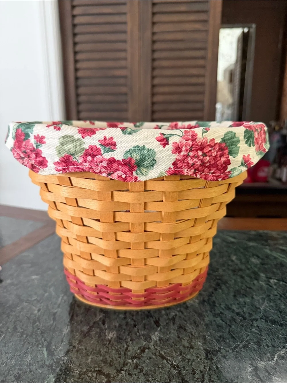 Longaberger May Series 2002 Geranium Basket w/ Liner and Plastic Protector